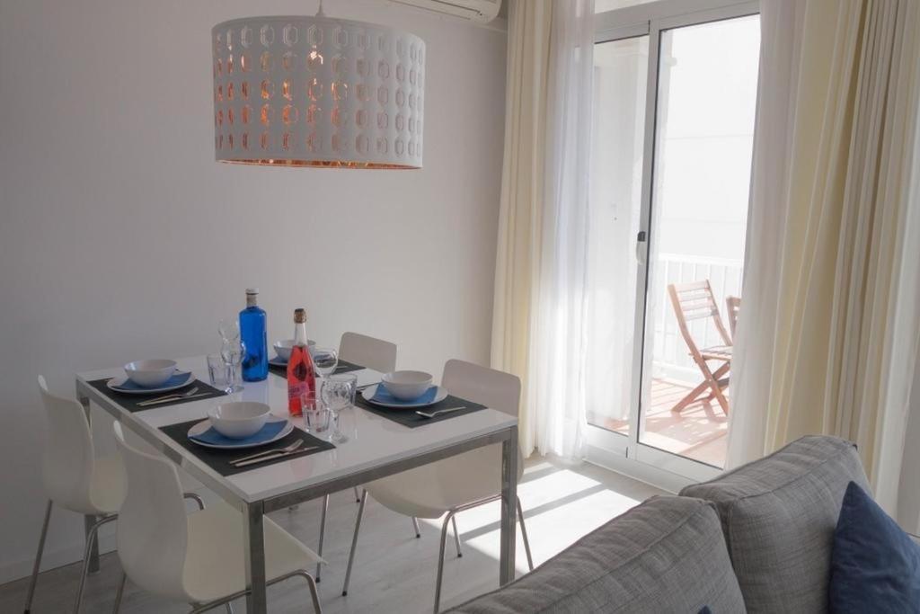 Warm Sands Apartment By Hello Homes Sitges Eksteriør billede