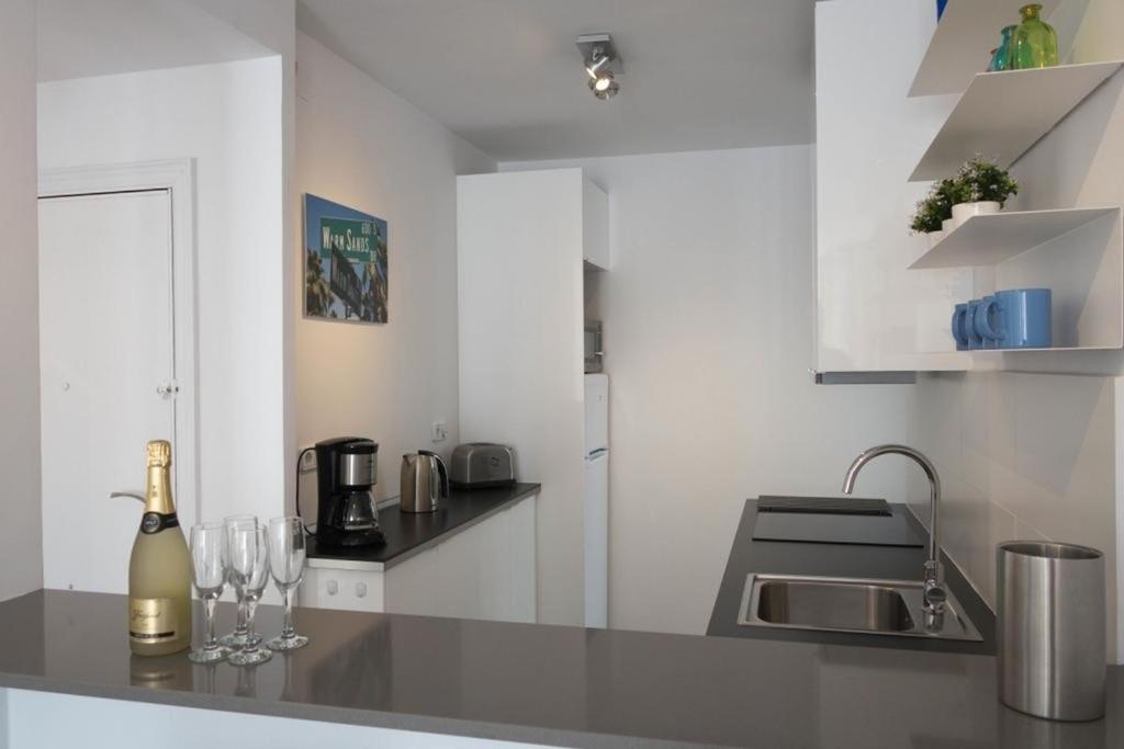 Warm Sands Apartment By Hello Homes Sitges Eksteriør billede